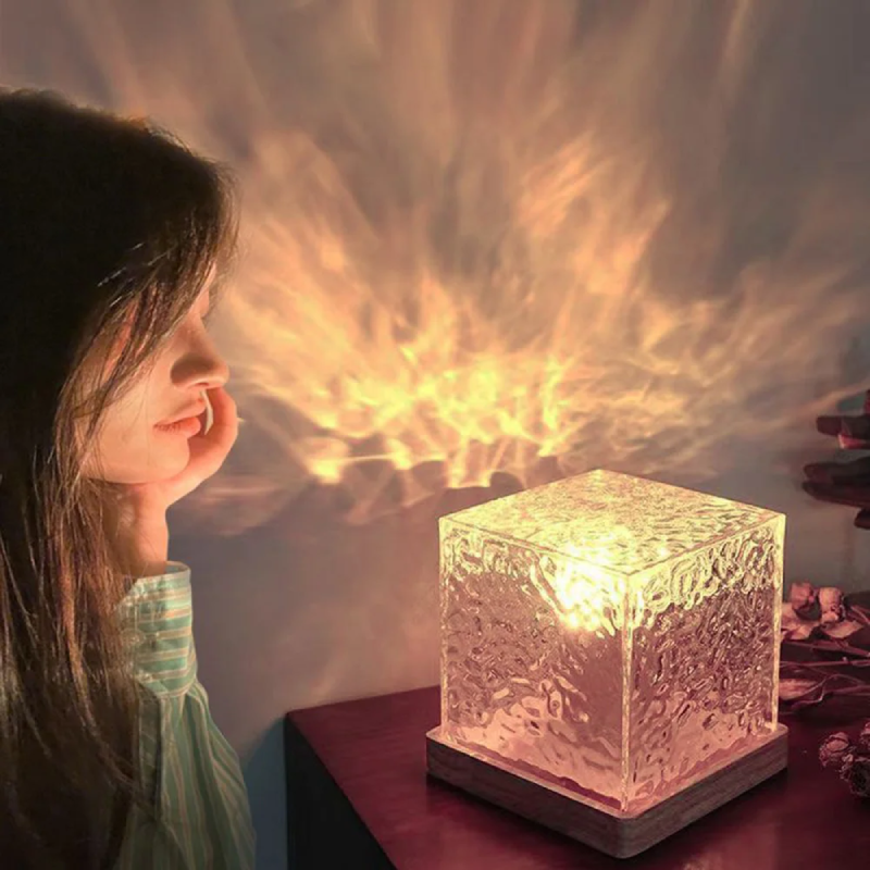 Birgit — Minimalist Cube Lamp, Cozy Ambiance