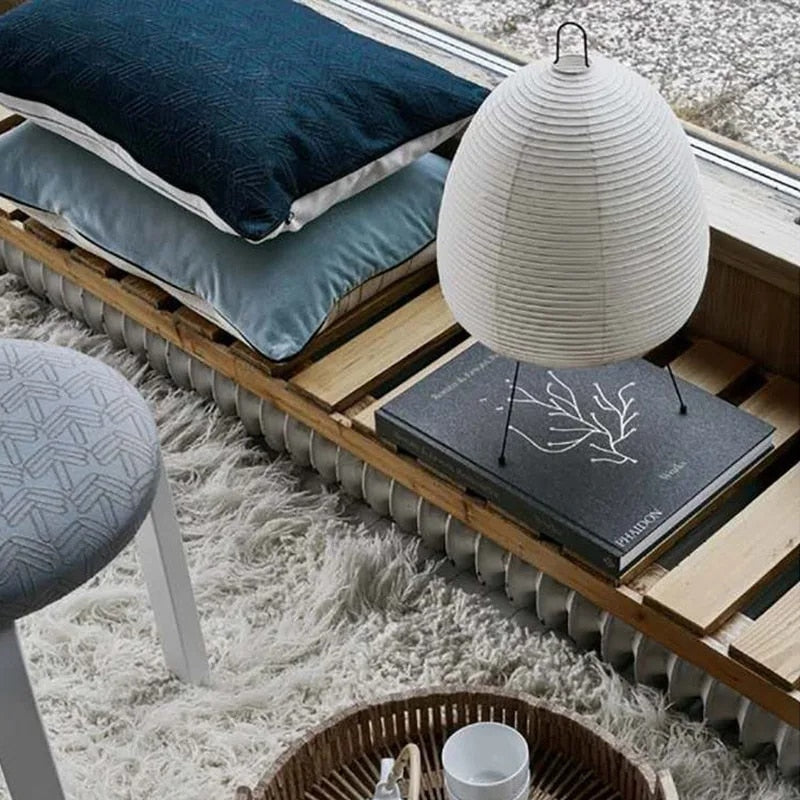 Emi — Minimalist Light, Harmony & Balance