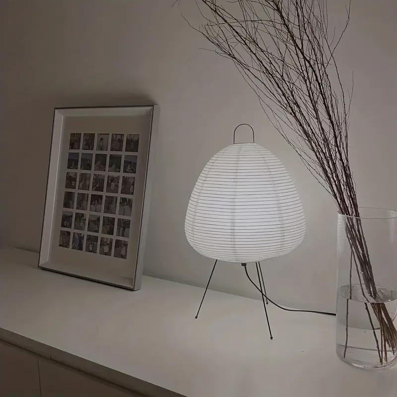 Emi — Minimalist Light, Harmony & Balance
