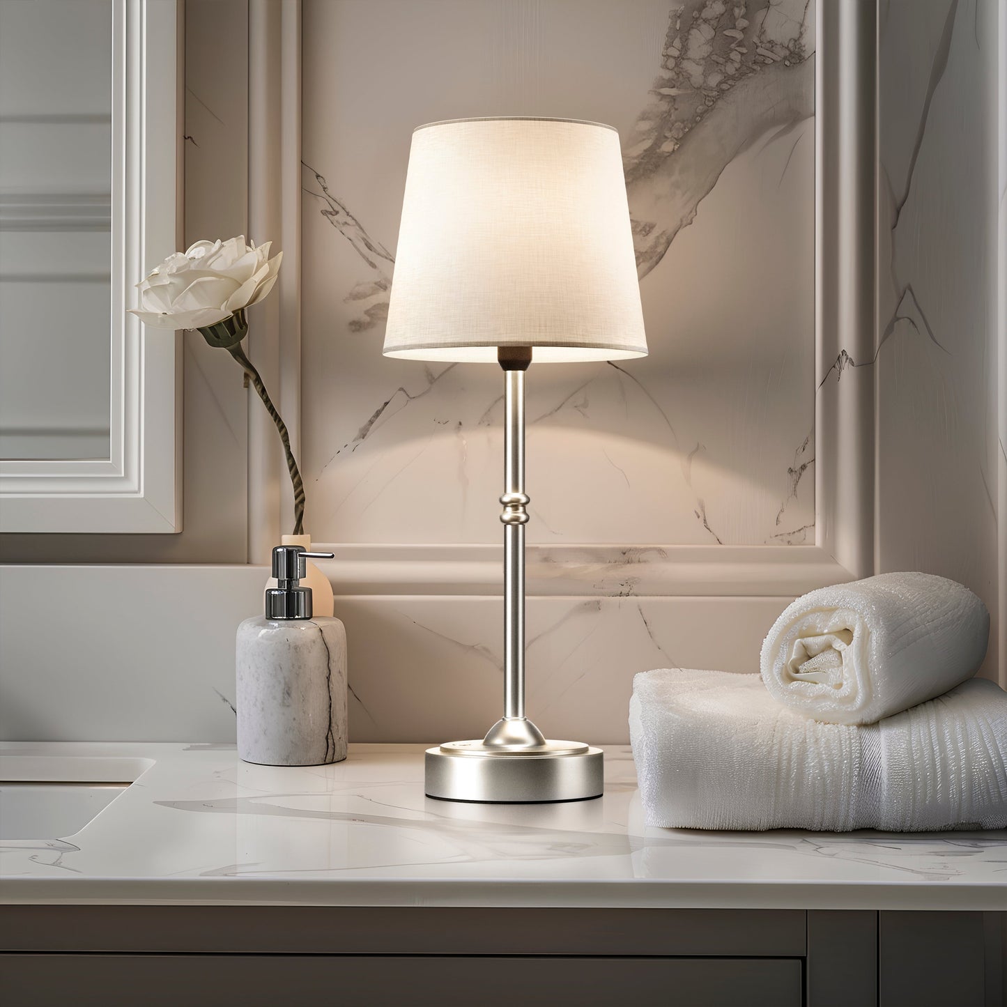 Eira — Modern Table Lamp